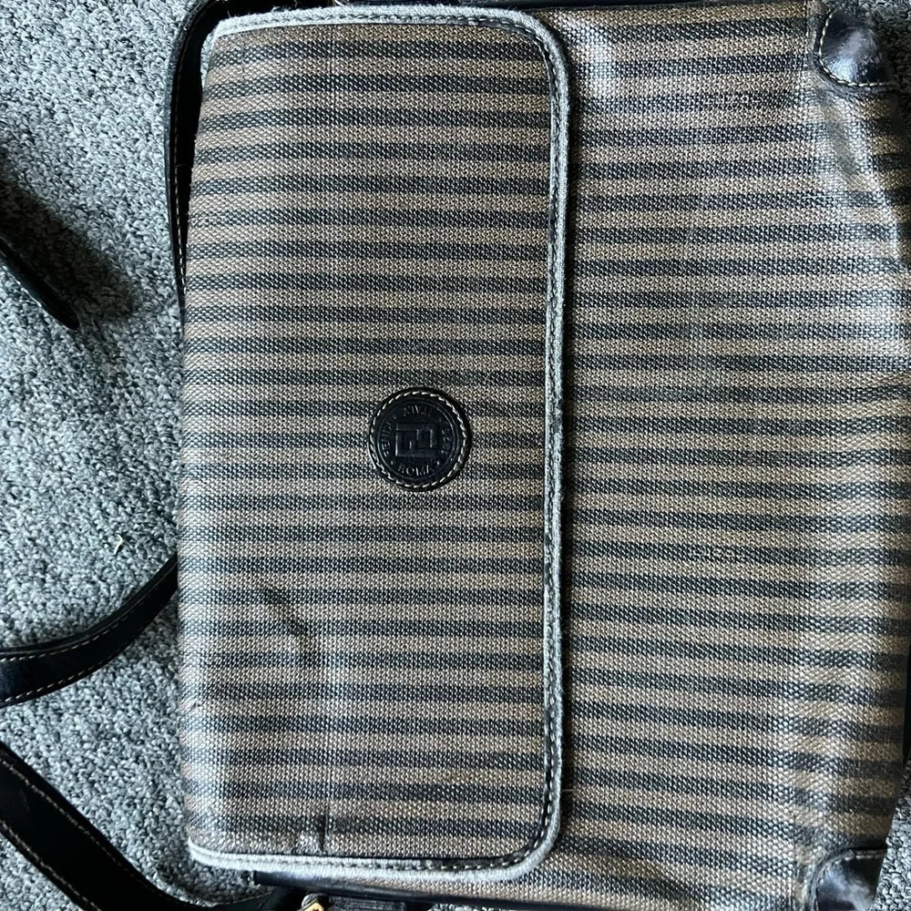 Vintage Fendi Pequin Crossbody Bag Purse - Picture 3 of 16